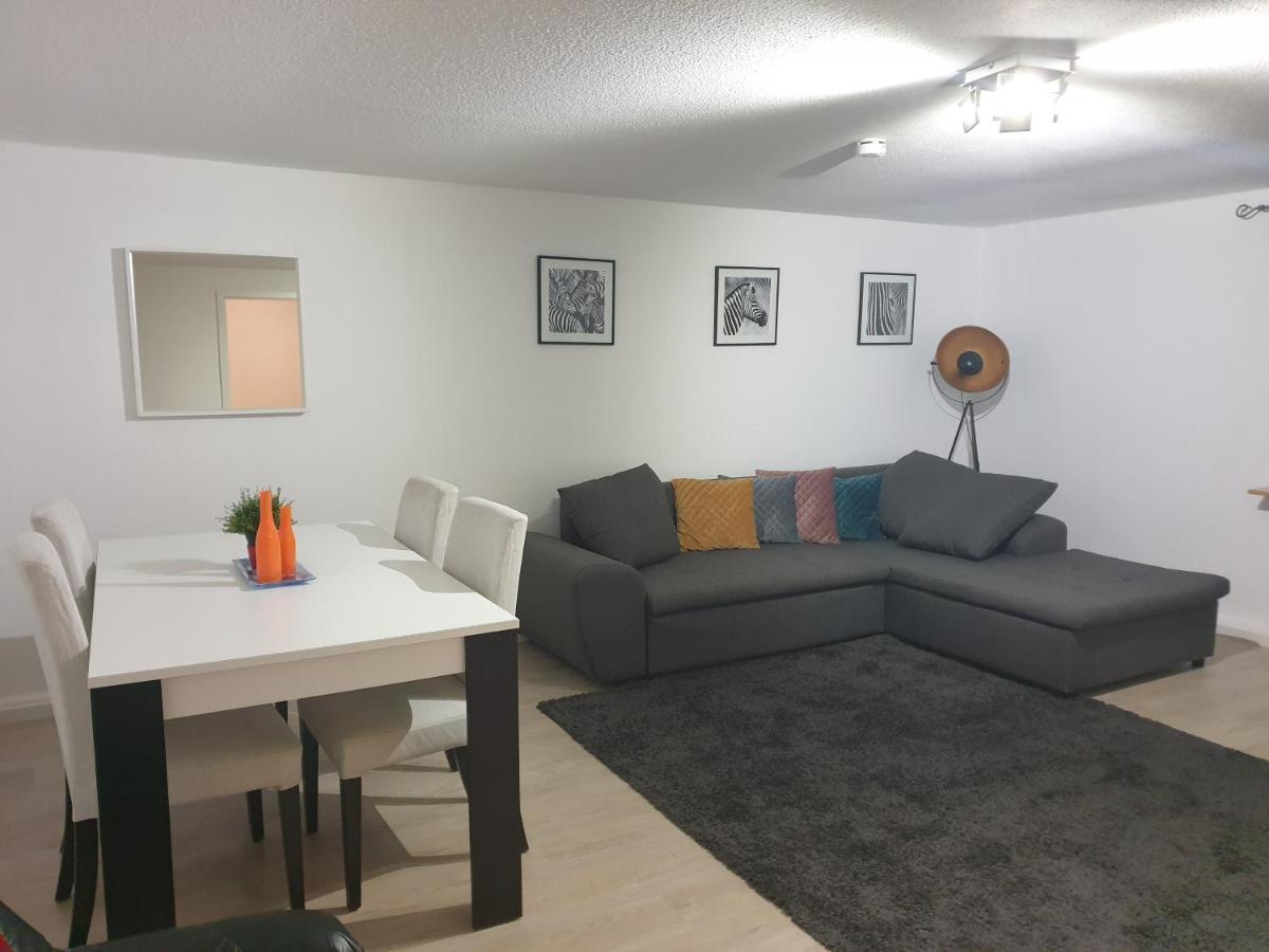 Stylish Accommodation In The Middle Of Wiesbaden Buitenkant foto
